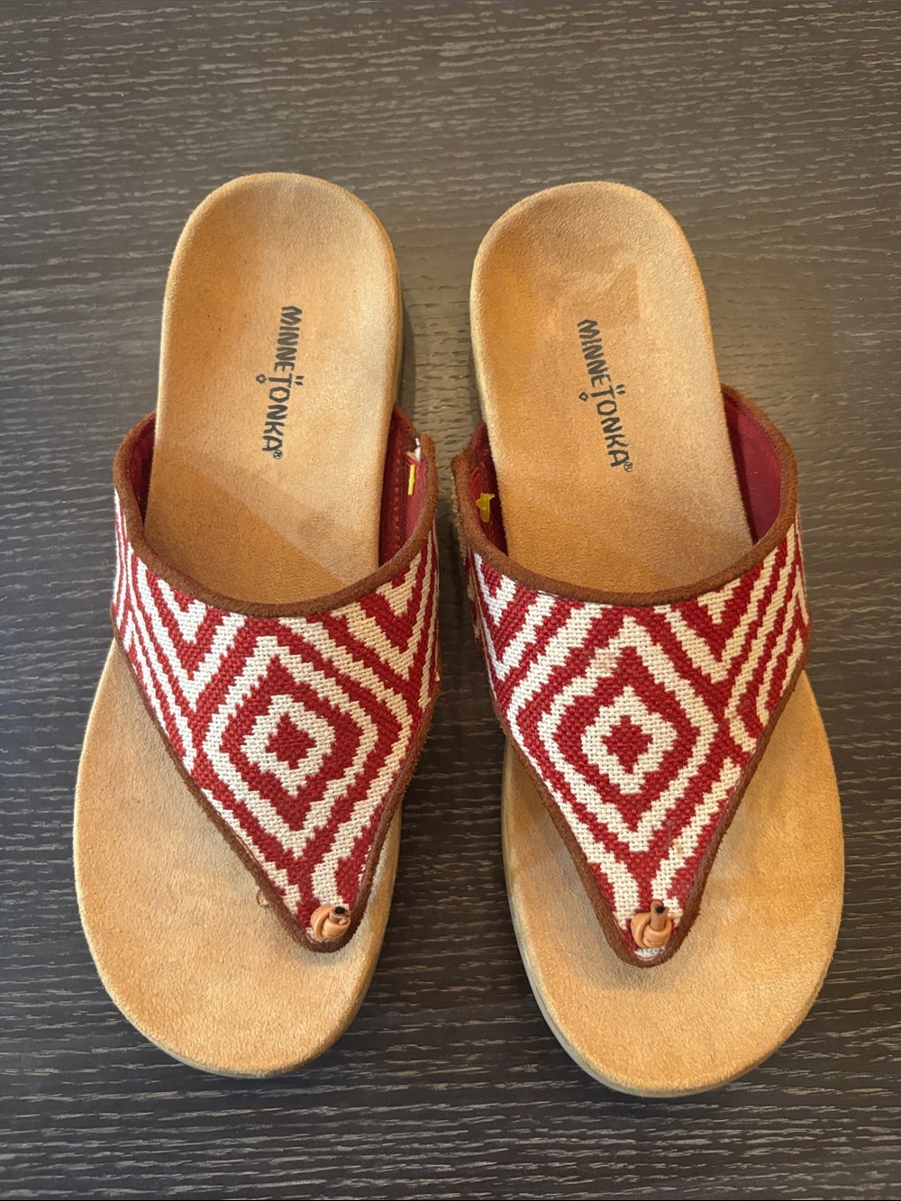 Minnetonka Red and Cream Geometric Thong Sandals